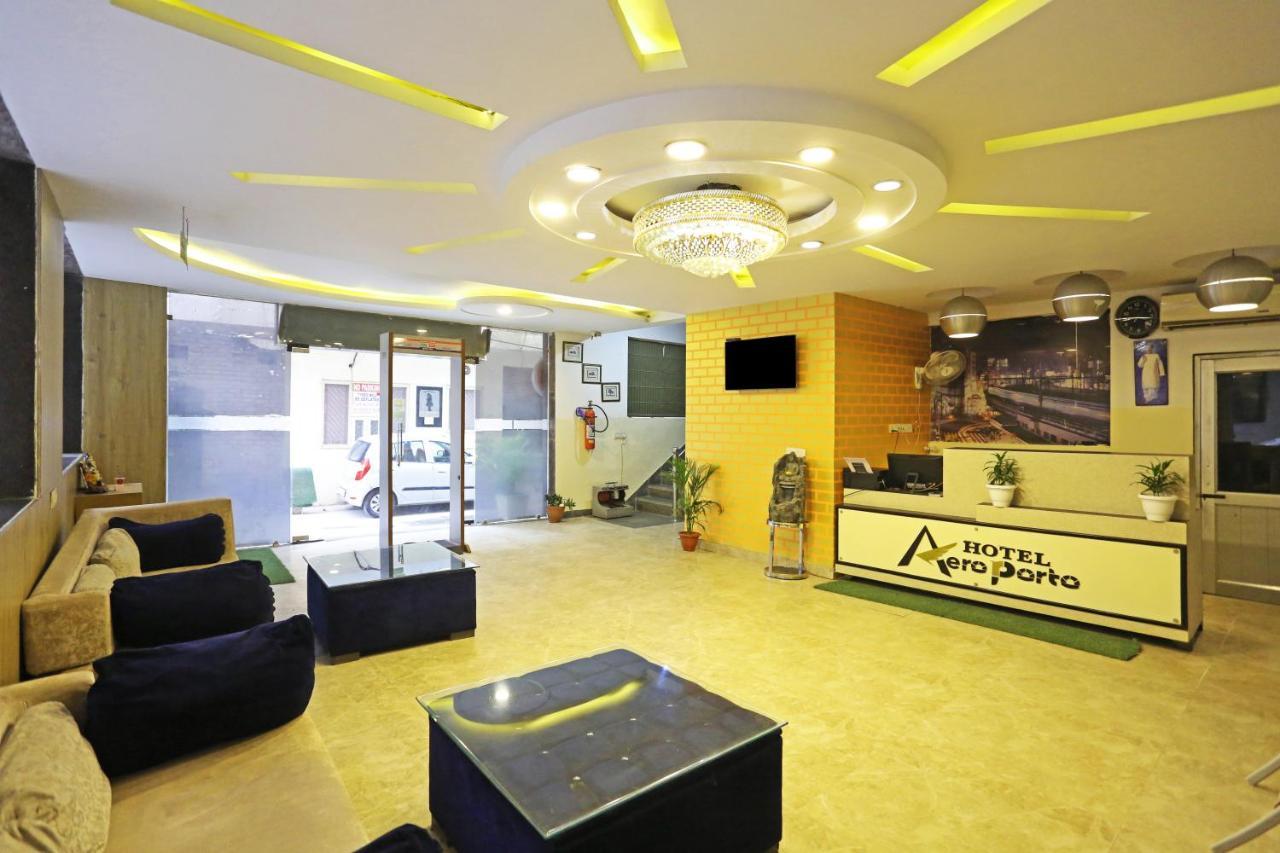 Hotel Aeroporto Nearest Landmark Aerocity Delhi Yeni Delhi Dış mekan fotoğraf