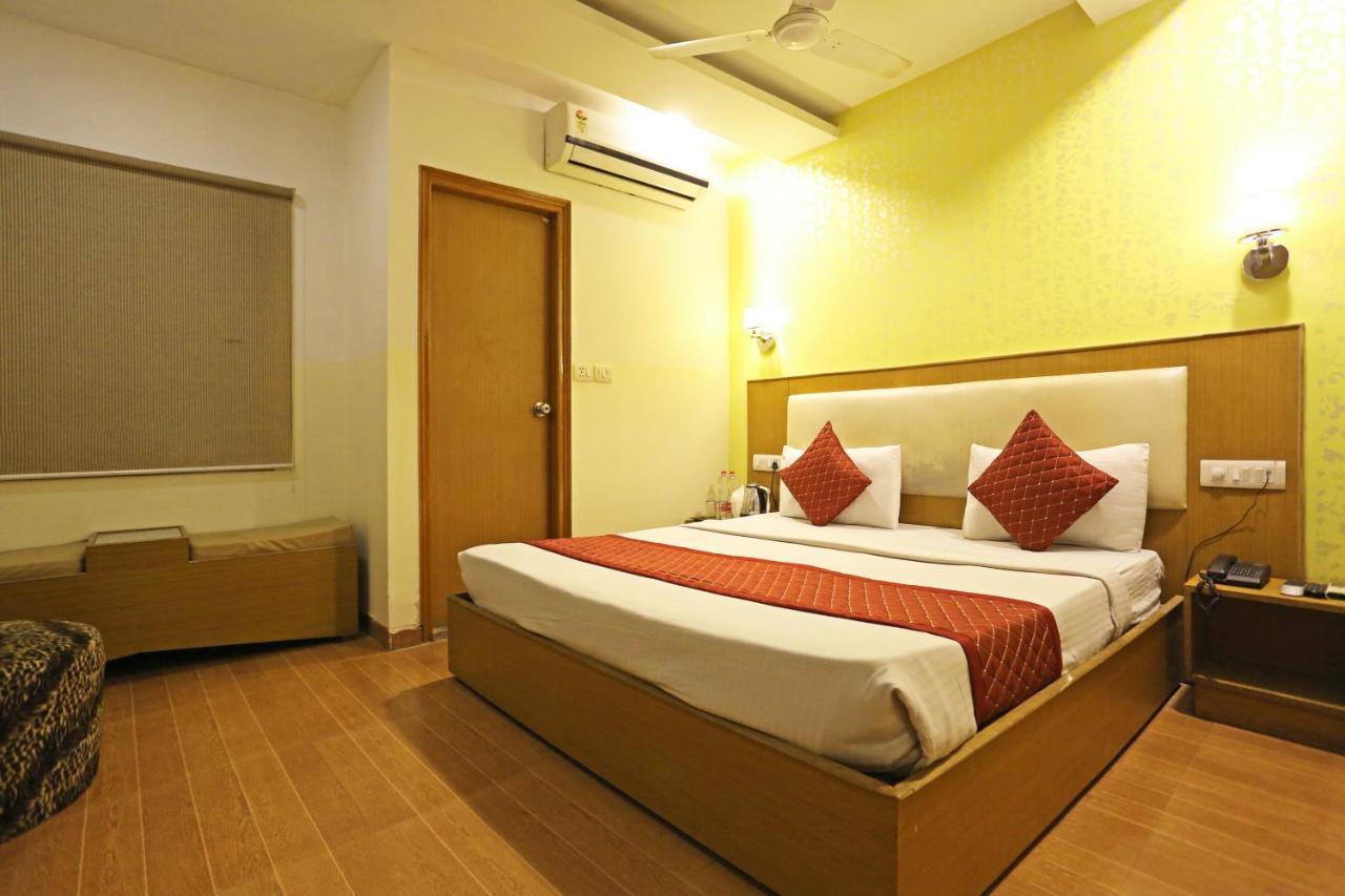 Hotel Aeroporto Nearest Landmark Aerocity Delhi Yeni Delhi Dış mekan fotoğraf