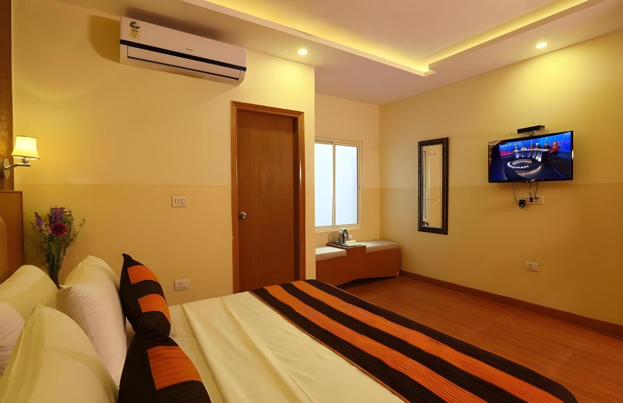 Hotel Aeroporto Nearest Landmark Aerocity Delhi Yeni Delhi Dış mekan fotoğraf