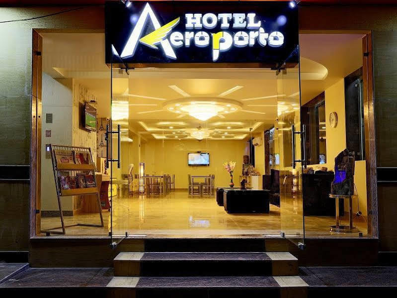 Hotel Aeroporto Nearest Landmark Aerocity Delhi Yeni Delhi Dış mekan fotoğraf