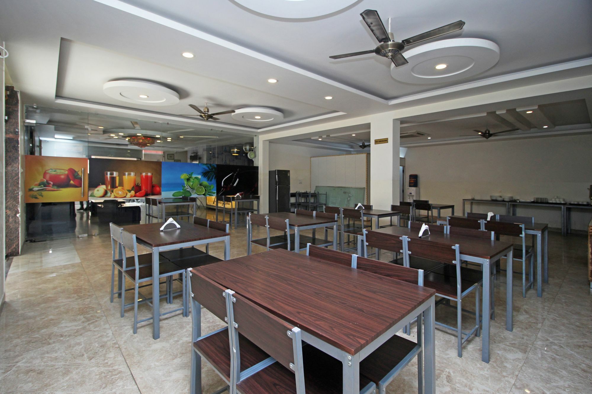 Hotel Aeroporto Nearest Landmark Aerocity Delhi Yeni Delhi Dış mekan fotoğraf
